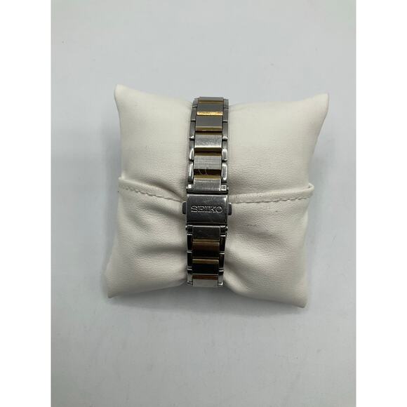 Seiko Solar Women White Mother of Pearl Dial 10ATM, 8mm Watch, Sz 6” - Picture 5 of 9